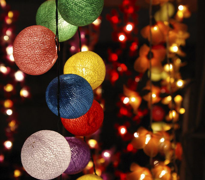 Holi decoration ideas: Lights